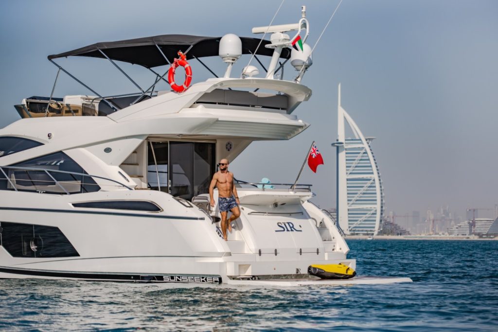 Yacht booking dubai